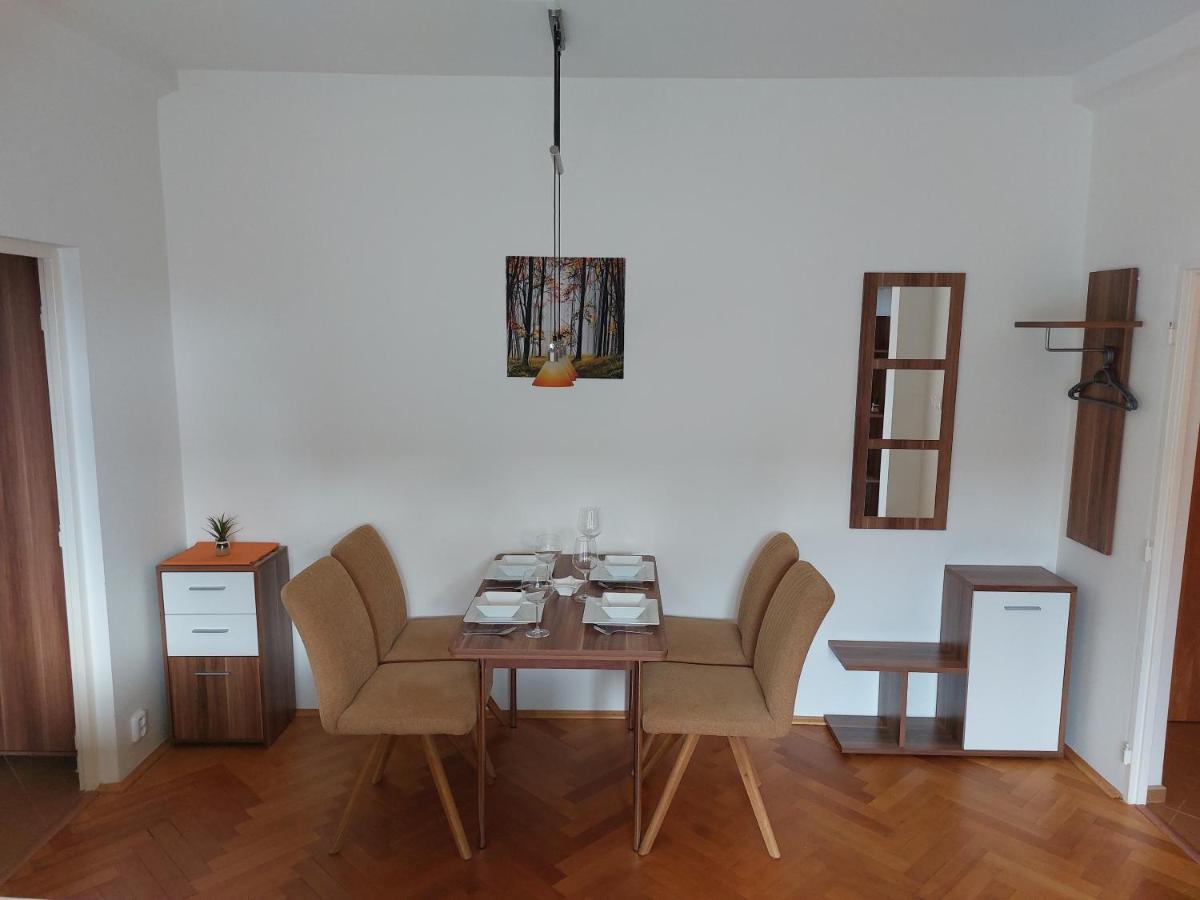 Apartman Merry Bratislava Exterior foto