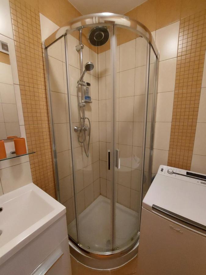 Apartman Merry Bratislava Exterior foto