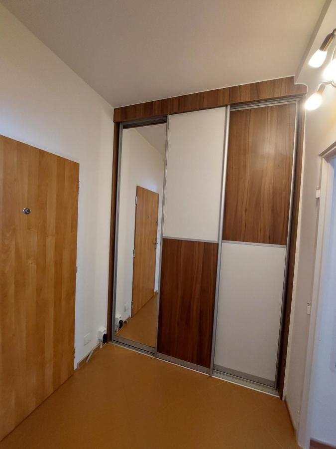 Apartman Merry Bratislava Exterior foto
