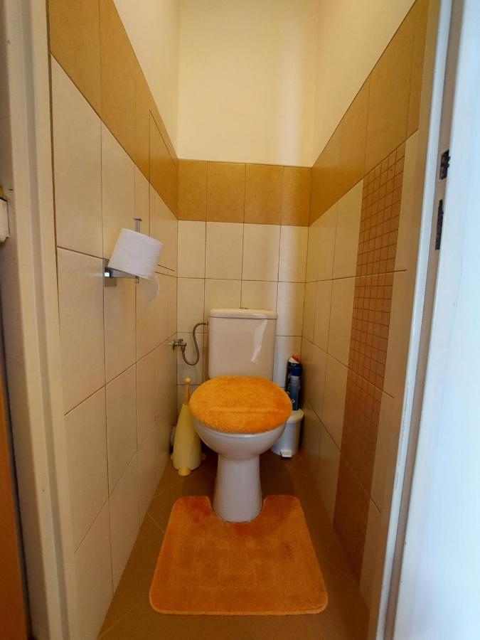 Apartman Merry Bratislava Exterior foto